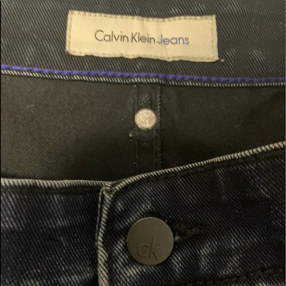 Men Calvin Klein Slim Straight Jeans - Picture 6 of 6
